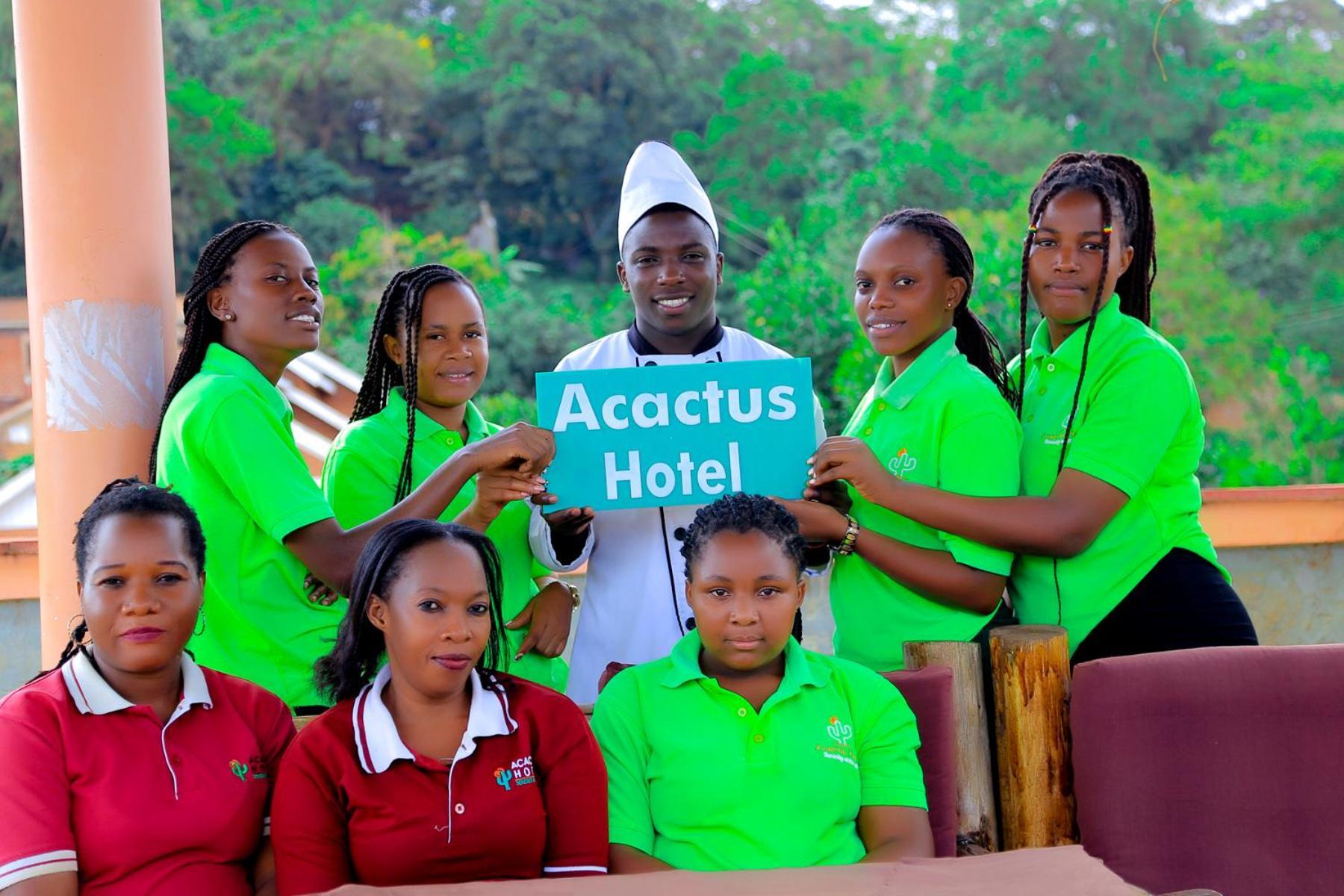 Acactus Hotel Kampala Exterior photo